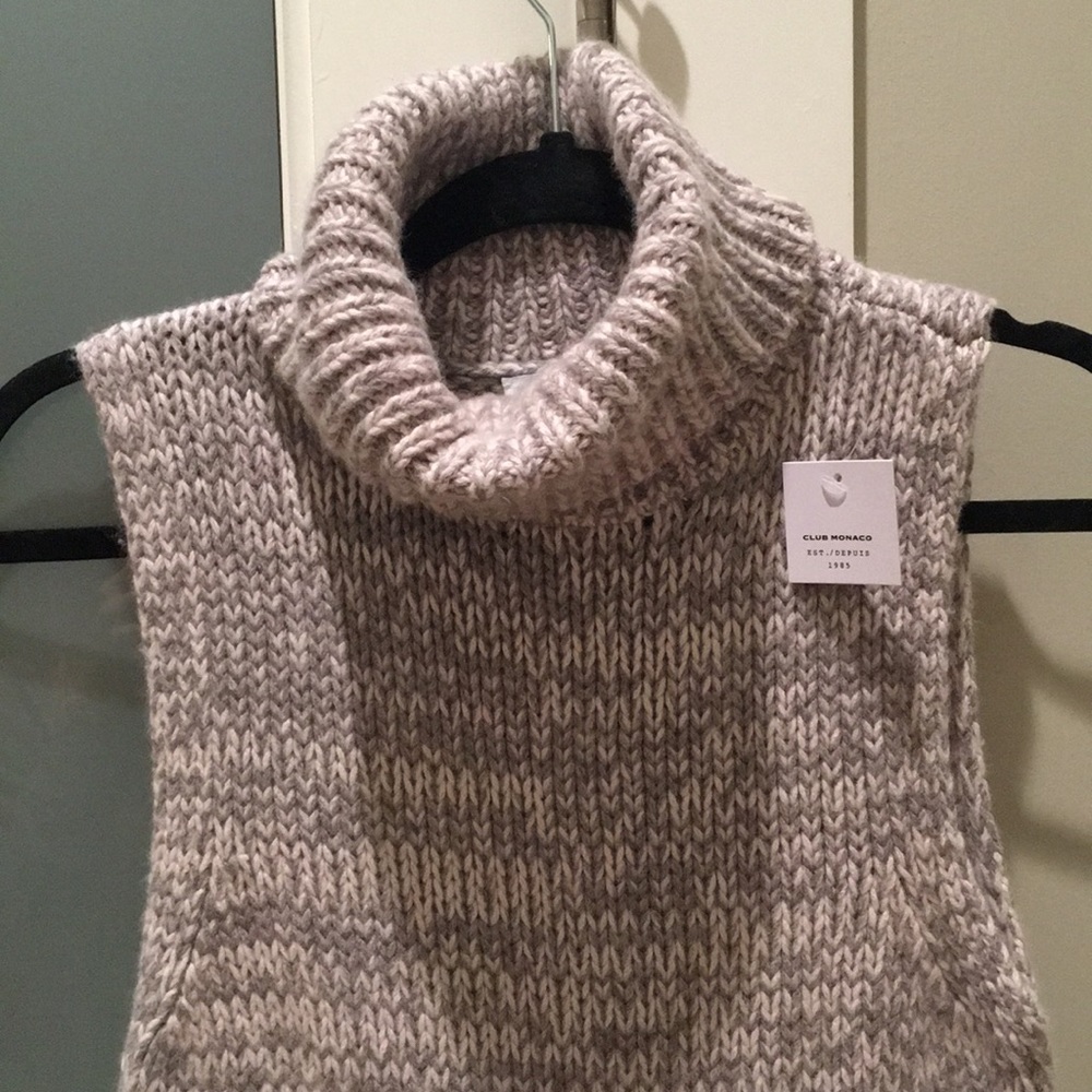 Club Monaco Sleeveless Turtleneck Sweater
